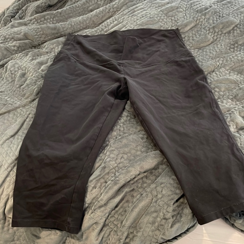 Thyme maternity capris